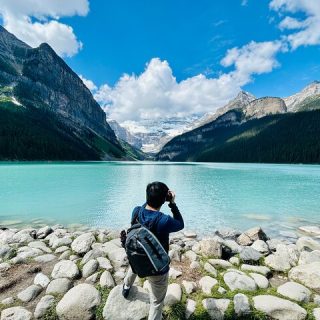 Moraine Lake, Lake Louise, and Johnston Canyon Day Trip